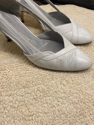 Tacones piel blancos GUANTI-PIES