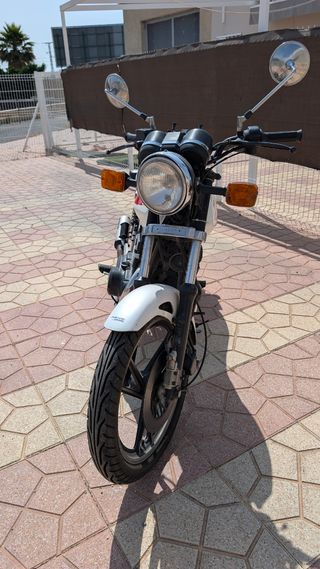 Suzuki GSX 400E (1986) Clásica