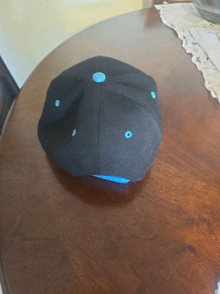 Gorra Obey negra y azul