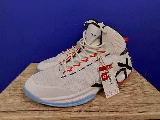 ZAPATILLAS DE BALONCESTO UNISEX - SS500 BLANCO