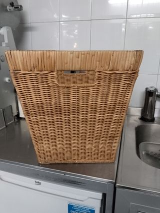 Cesto mimbre beige
