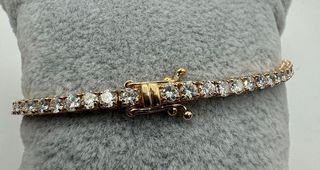 Pulsera de oro de 18 kt con diamantes 4.00 ct