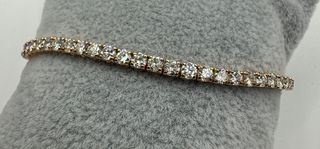 Pulsera de oro de 18 kt con diamantes 4.00 ct