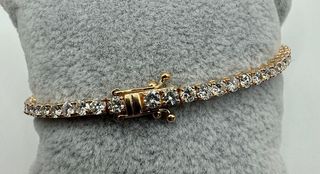 Pulsera de oro de 18 kt con diamantes 4.00 ct
