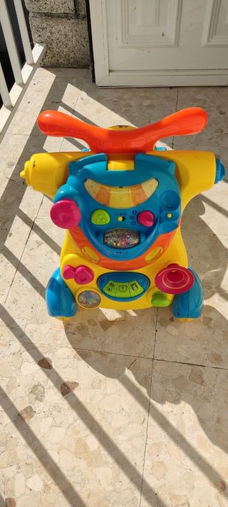 Correpasillos musical infantil