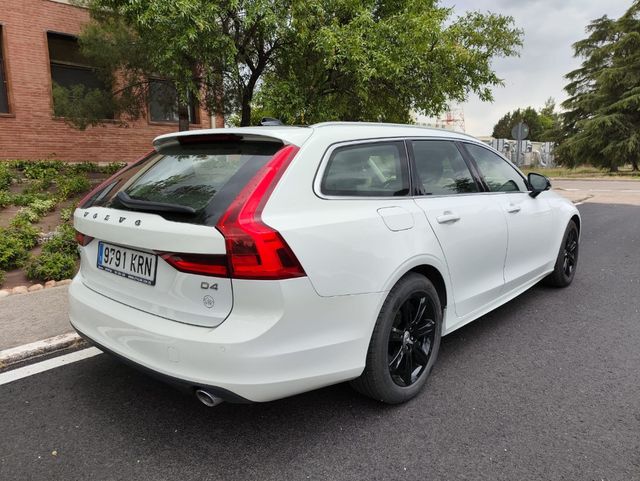 VOLVO V90 D4 AUT. 190CV LIBRO OFICIAL REVISIONES 