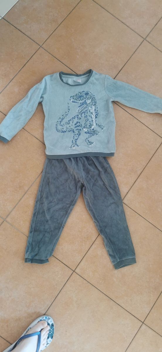 Pijama niño 3-4 años - dinosaurio