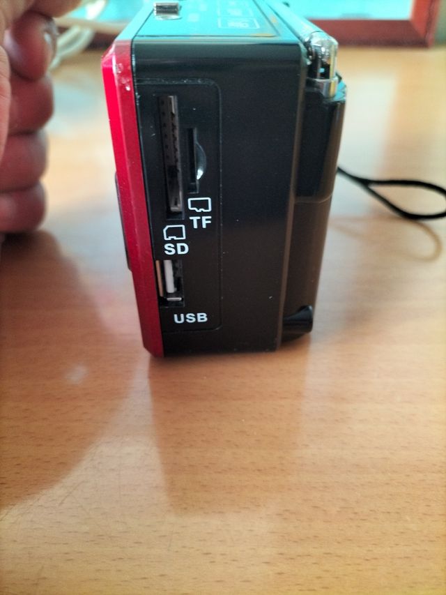 Radio WAXIBA XB-221U - Roja