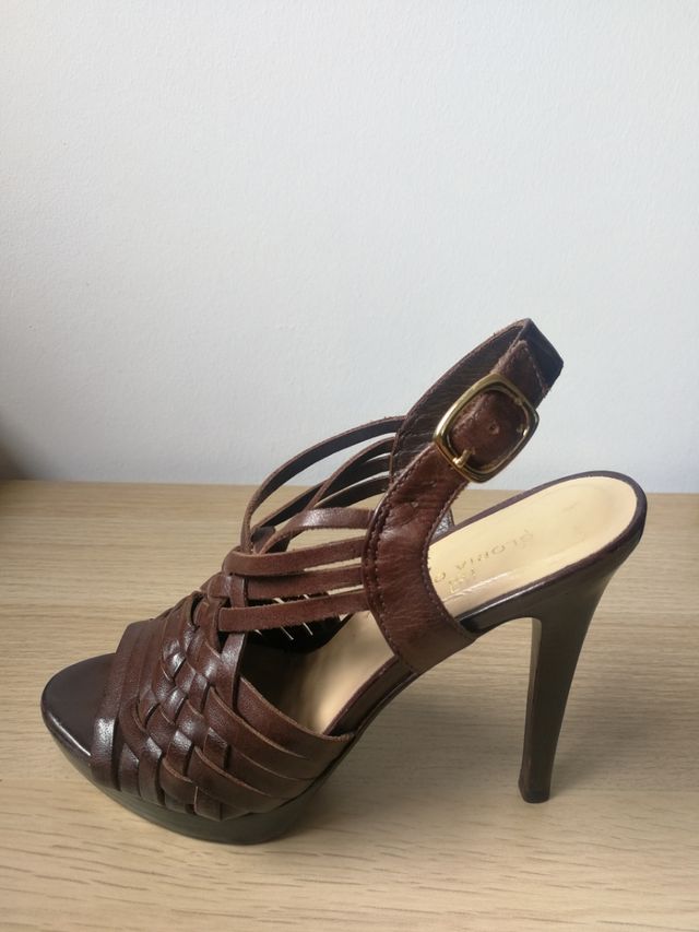Sandalias Gloria Ortiz Marrón