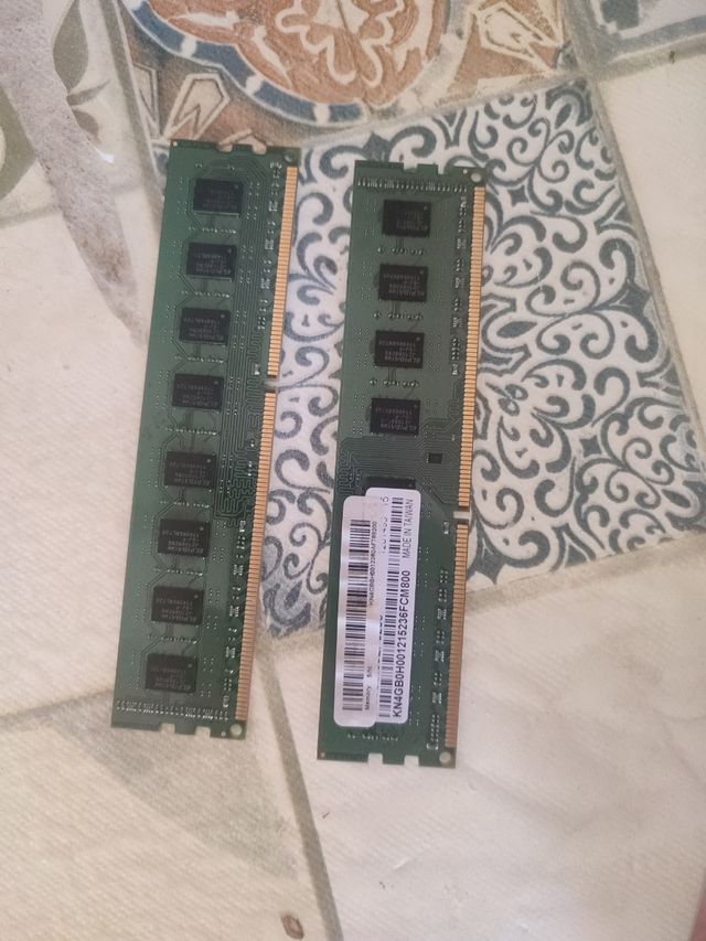 2x Kingston RAM DDR3 4GB