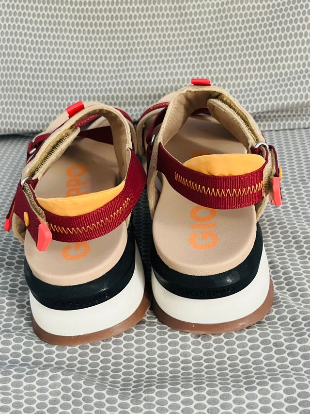 Sandali Gioseppo con zeppa 39