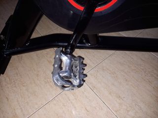 Bicicleta estática fitness