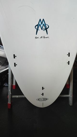 Tabla surf McTAVISH Modelo  CARVER de 7'7" pies
