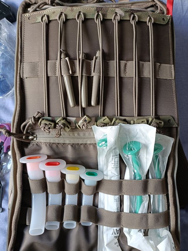 Mochila Médica Rhino Rescue Multicam