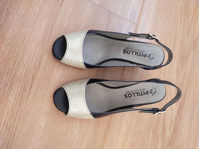 Sandalias Pitillos beige-azul, talla 38
