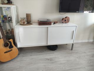 Mueble TV blanco - 2 puertas
