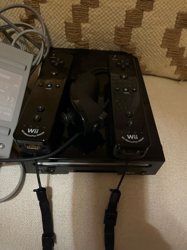 Wii negra - Consola + 2 mandos