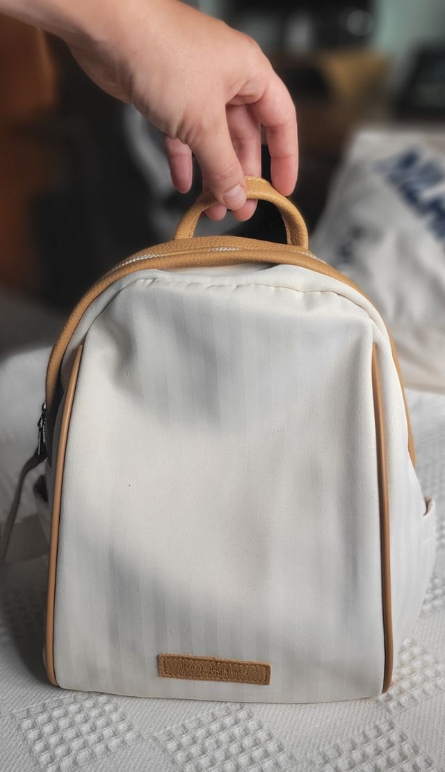 Mochila bandolera blanca