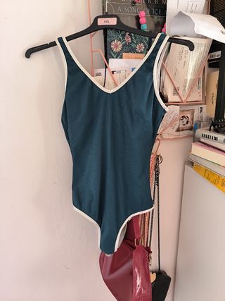Bañadores niña  cada uno 5 euros Patito - Bulldog
