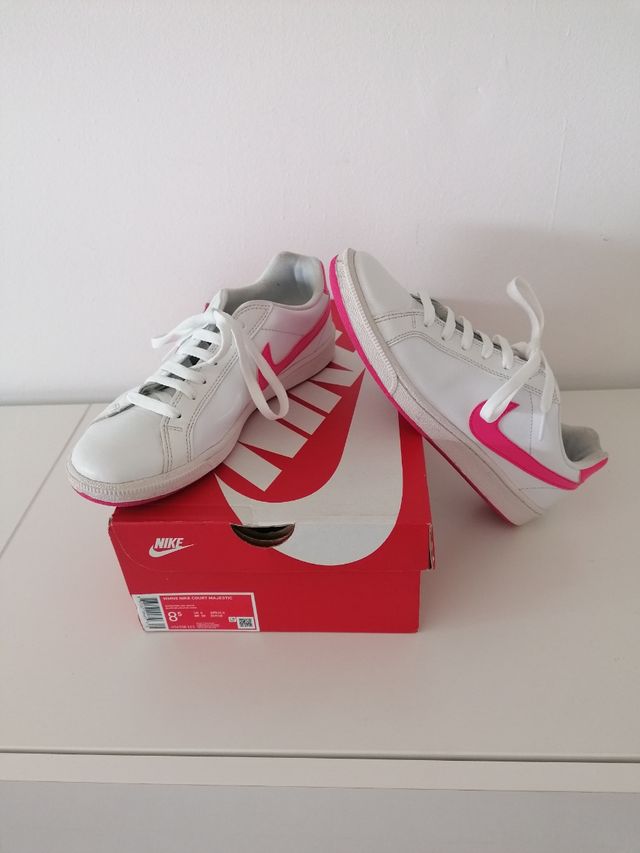 Sneakers Nike Court Majestic taglia 40