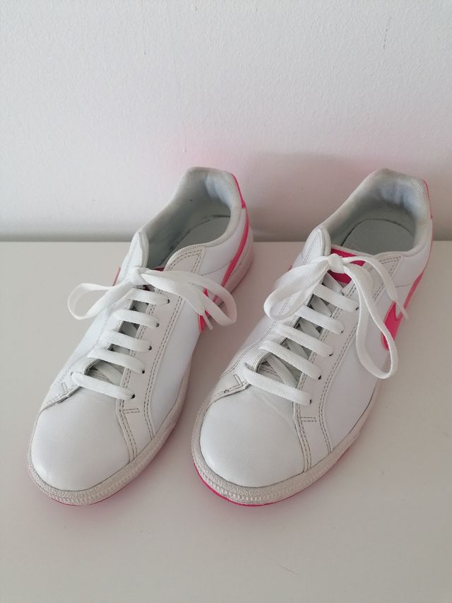 Sneakers Nike Court Majestic taglia 40