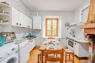 Edificio en venta en Miraflores de la Sierra