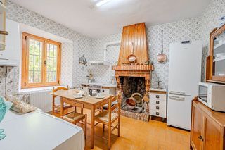 Edificio en venta en Miraflores de la Sierra