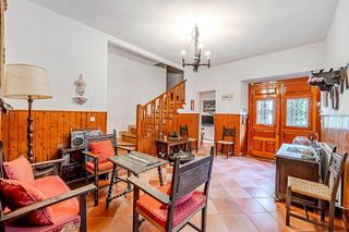 Edificio en venta en Miraflores de la Sierra