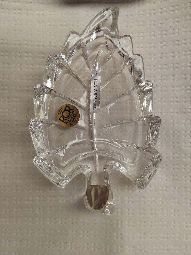Cenicero cristal: 2 piezas resto estoc joyería. 