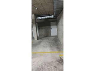 Garaje en venta en Eixample Sud – Migdia en Girona