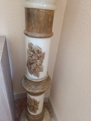 Columna mármol con jarrón | Decoración vintage