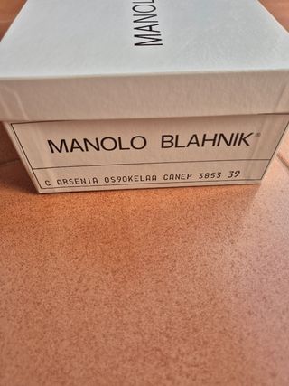 Manolo Blahnik Pumps - Rojo y Negro