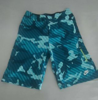 Bañador niño marca Nike - Talla G de 13-15 años