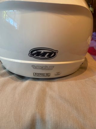 Casco MT Helmets blanco