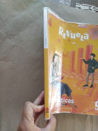 Matemáticas. 1 Secundaria. Revuela