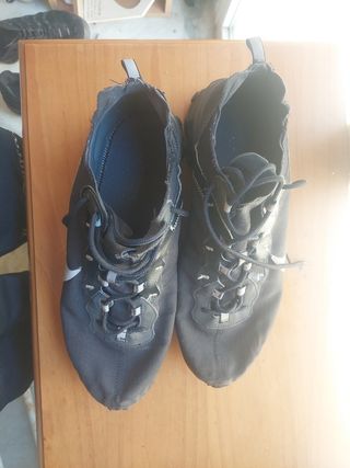 Tenis Nike React - negros