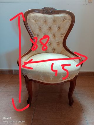 Sillón clásico madera y tela , 40 euros cada uno