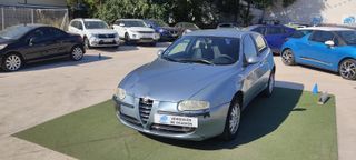 Alfa Romeo 147 2004