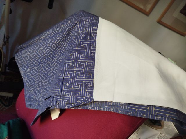 Cubrecama azul y dorado 1,50m