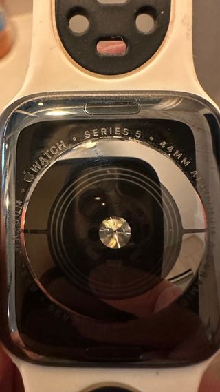 Apple Watch Series 5 44mm + correas + cargador