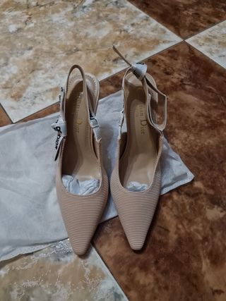 Sandalias Hermès talla 37 - Rosa