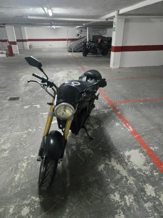 Hyosung GT125R 125cc itv hasta diciembre de 2027