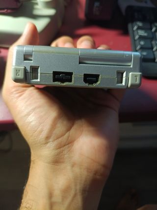 Game Boy Advance SP Tribal Plateada