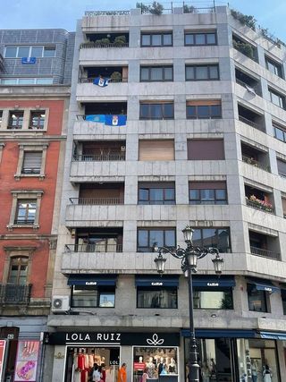 Oficina en venta en Zona Teatro Campoamor en Oviedo