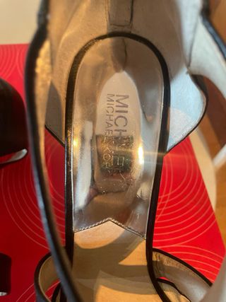 Sandalias MICHAEL KORS negras, talla 40