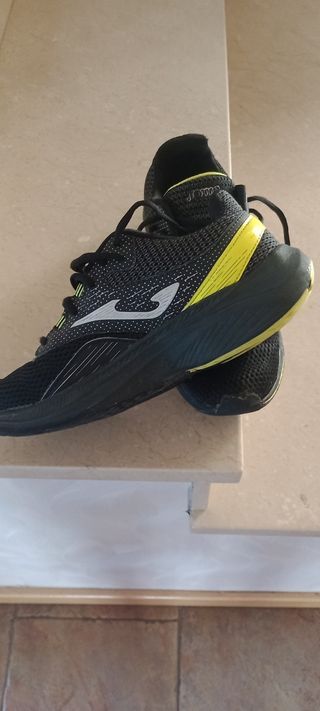 Zapatillas Joma niño/a negras y amarillas