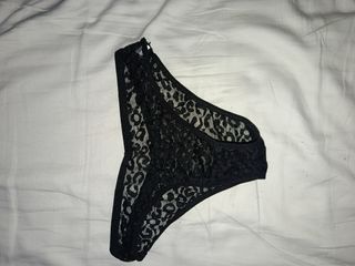 Tanga negra encaje leopardo talla S
