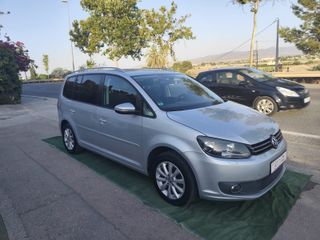 Volkswagen Touran 2011