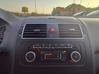 Volkswagen Touran 2011