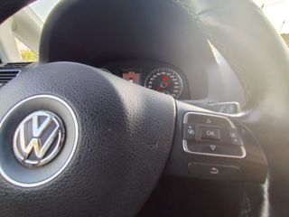 Volkswagen Touran 2011